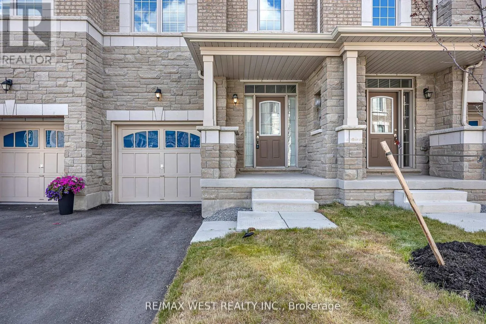 8 ANDRESS WAY