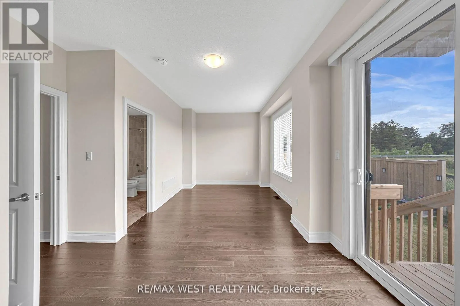 8 ANDRESS WAY