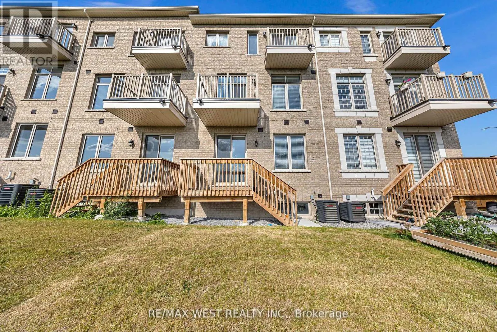8 ANDRESS WAY