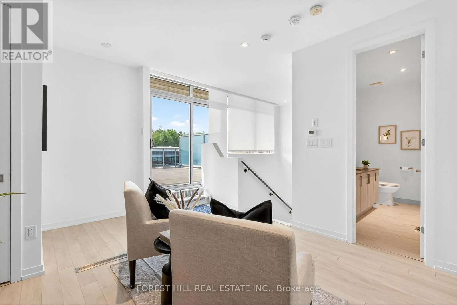 3756 FERRETTI COURT