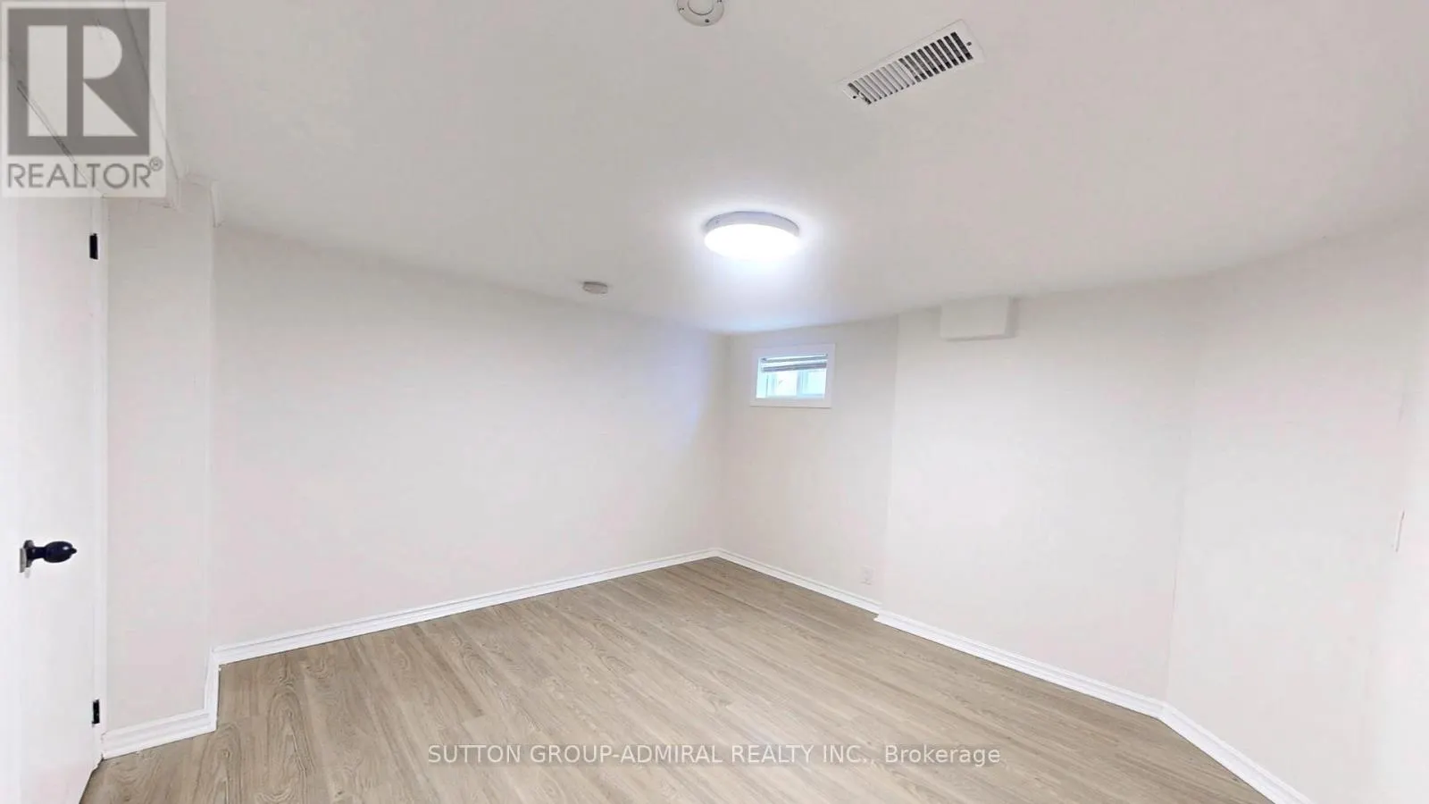 26 DAVIS ROAD