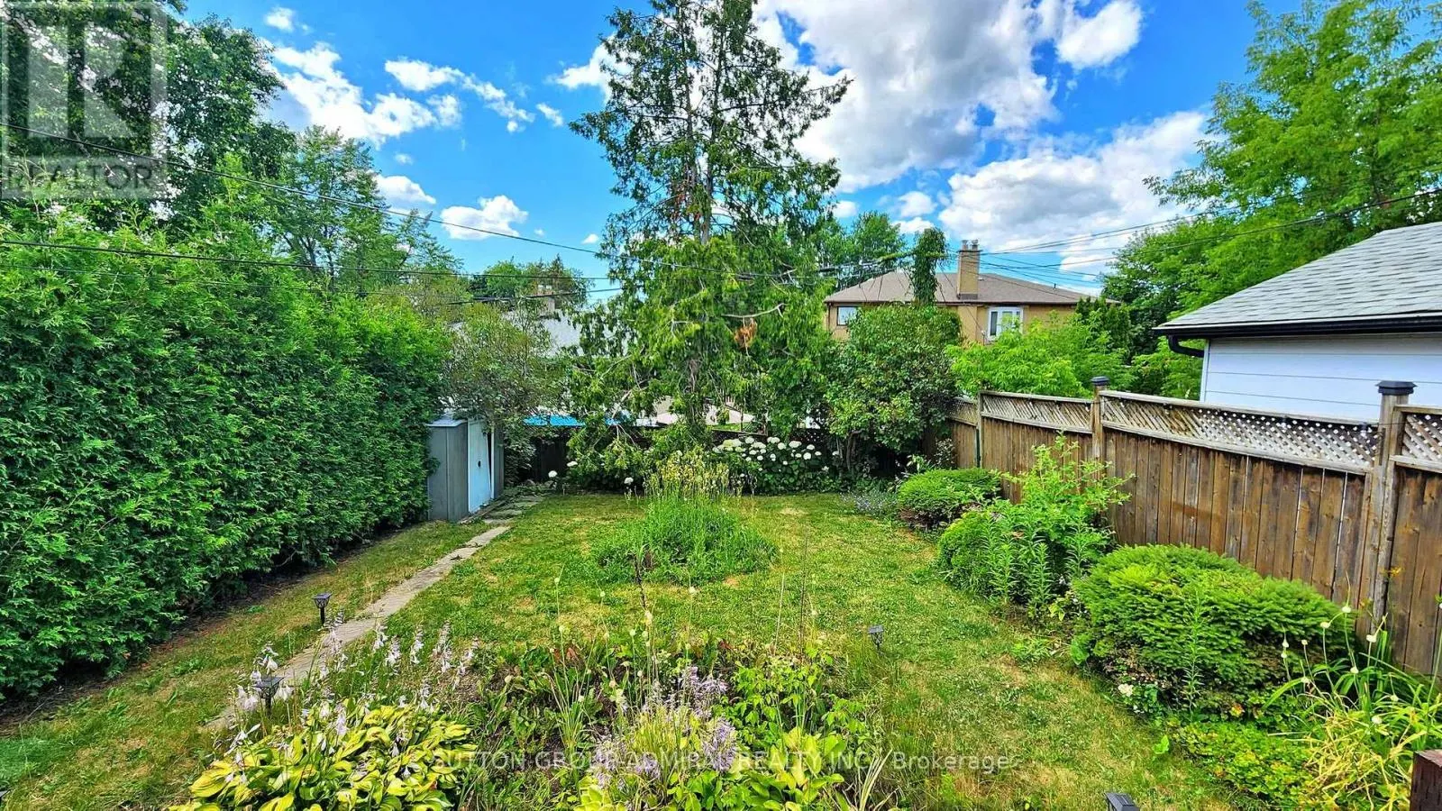 26 DAVIS ROAD