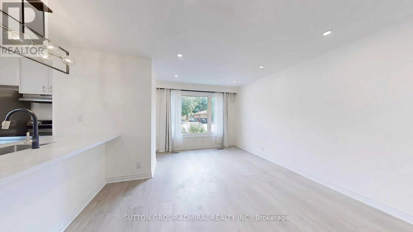 26 DAVIS ROAD