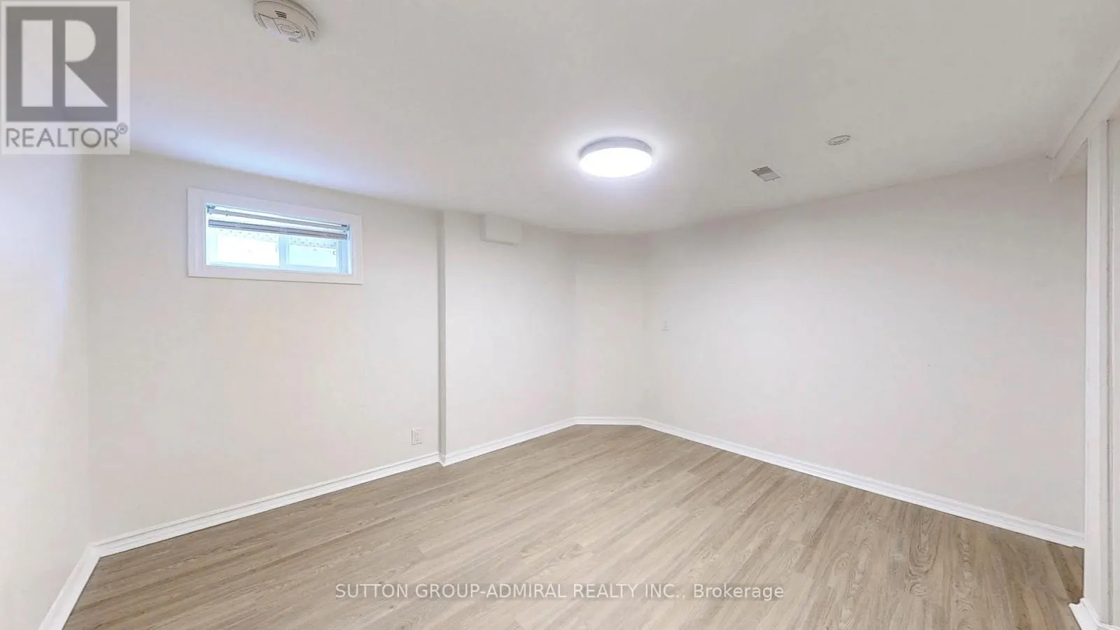 26 DAVIS ROAD