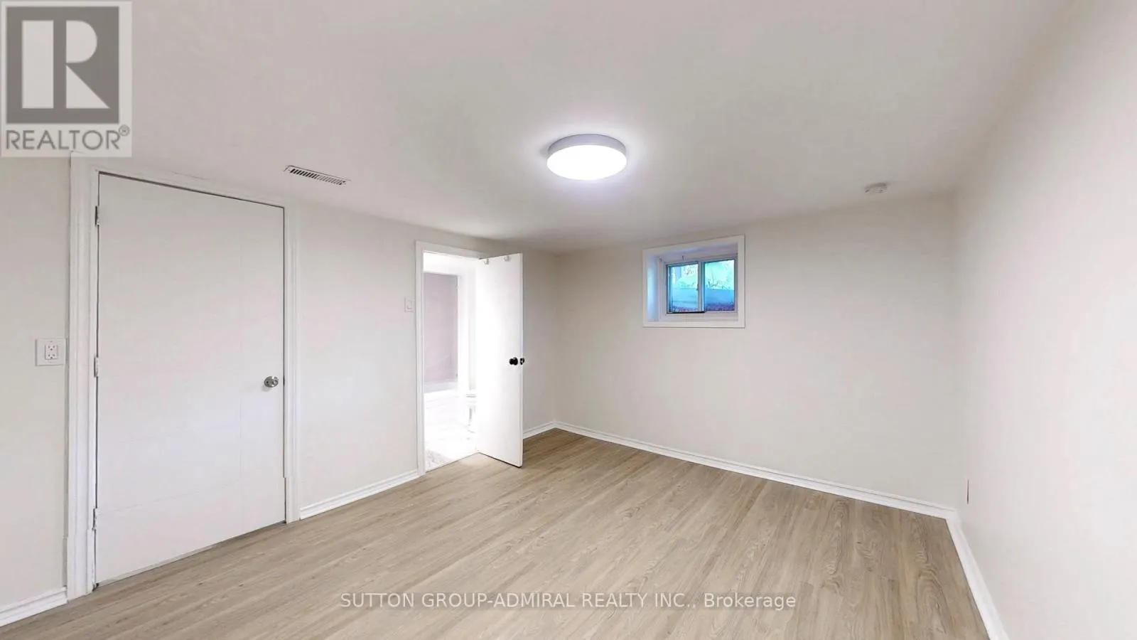26 DAVIS ROAD