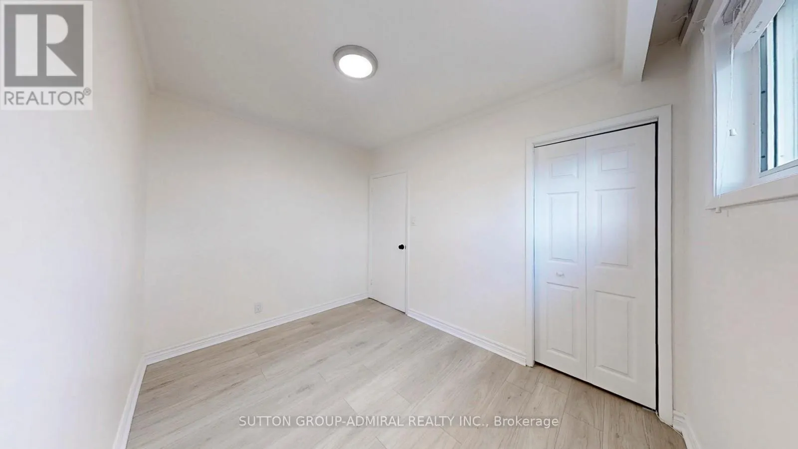 26 DAVIS ROAD
