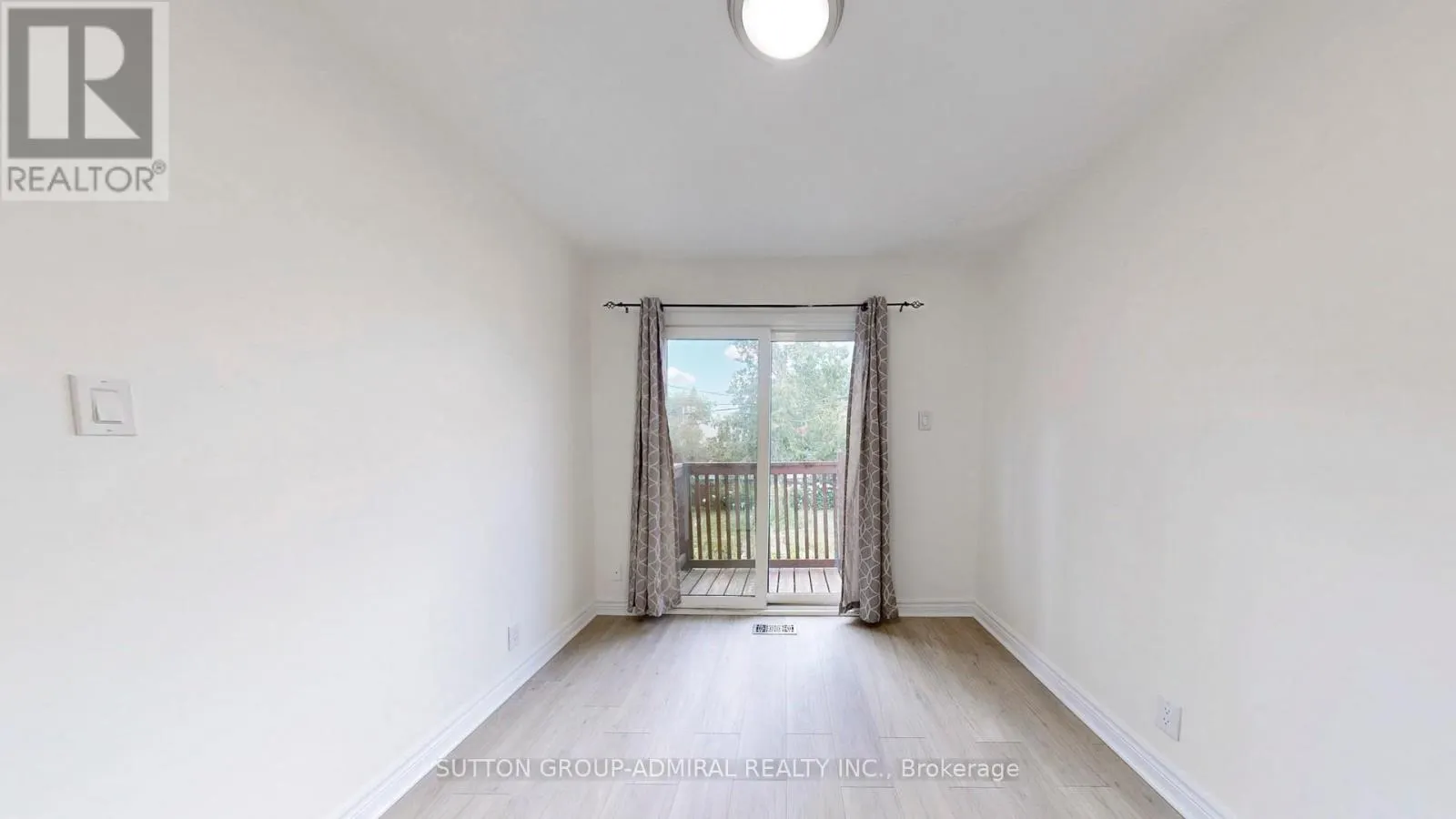 26 DAVIS ROAD