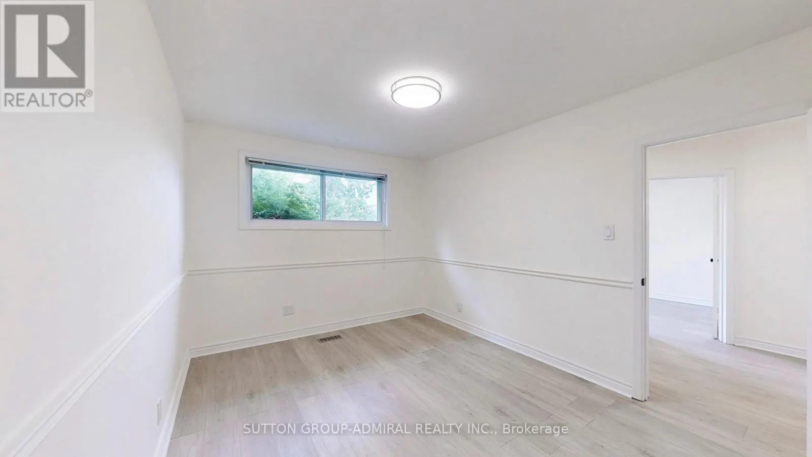 26 DAVIS ROAD