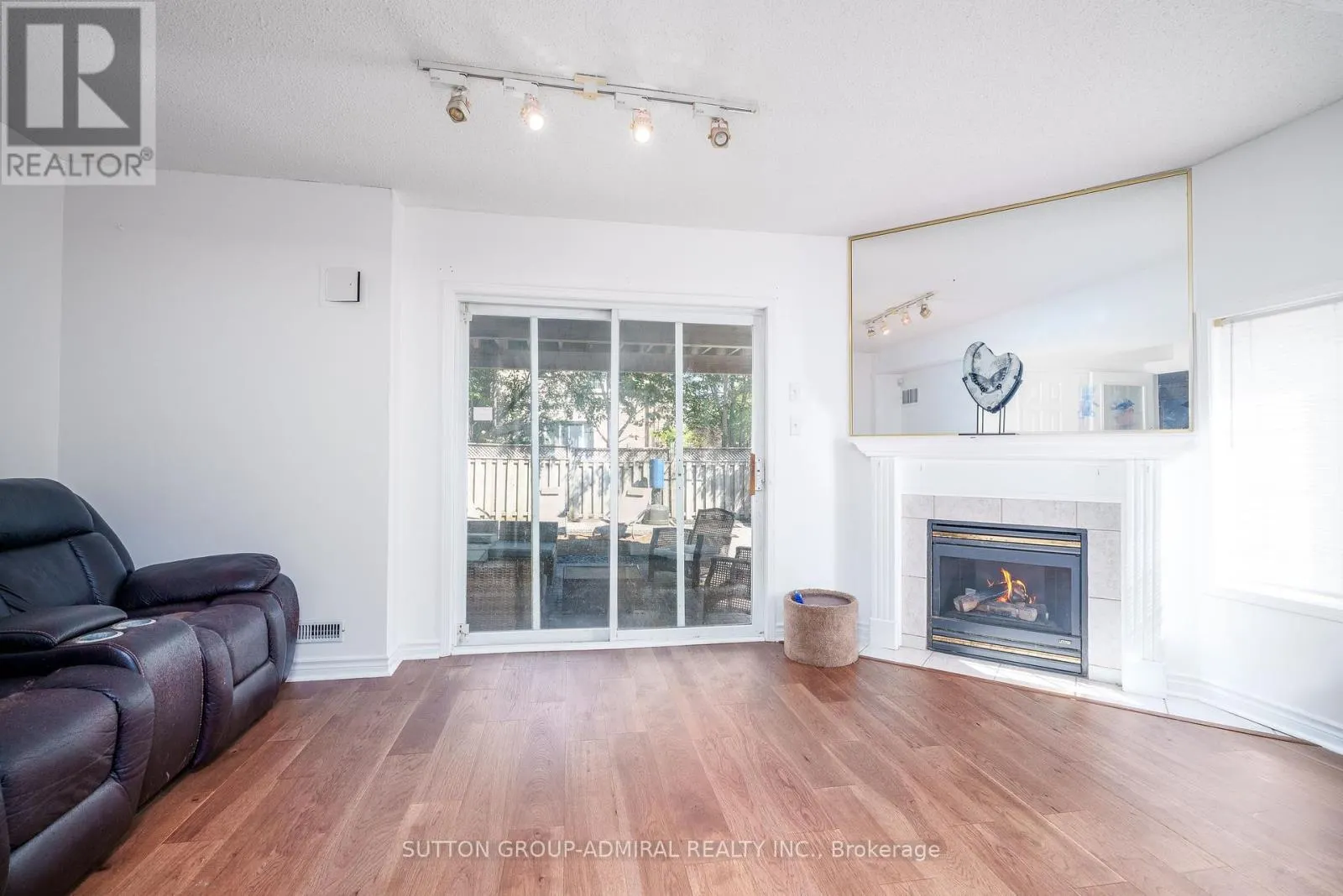 113 SASSAFRAS CIRCLE