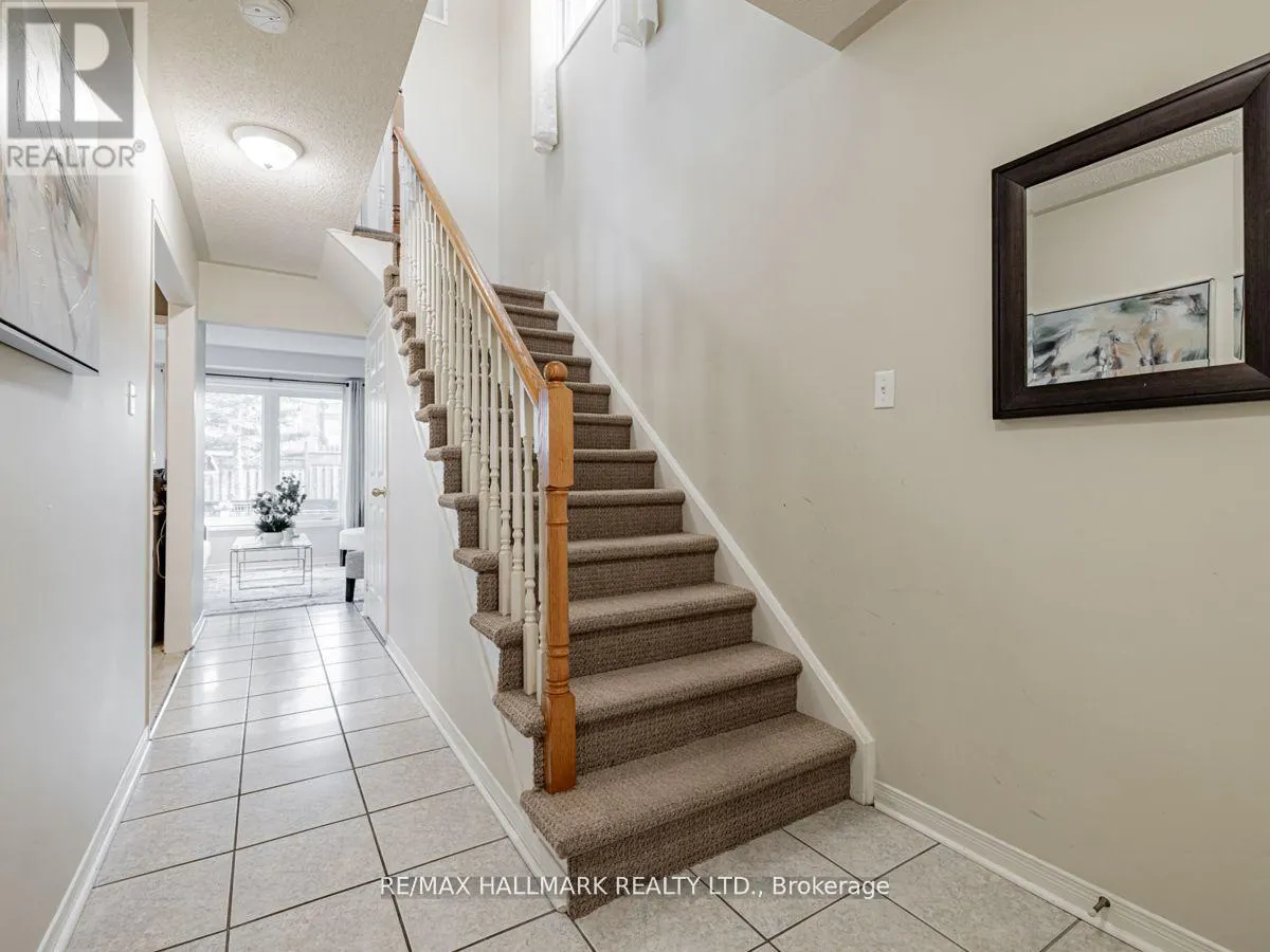 566 WALPOLE CRESCENT