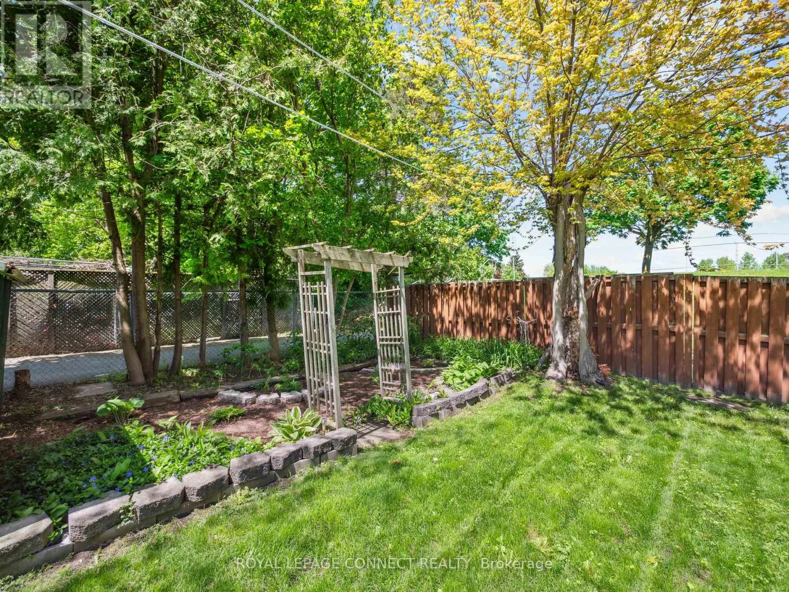 197 CHERRYWOOD DRIVE