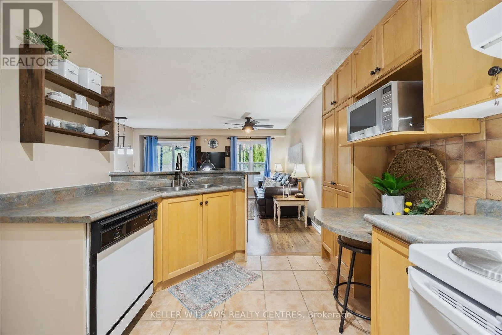 11 SNEDDEN AVENUE