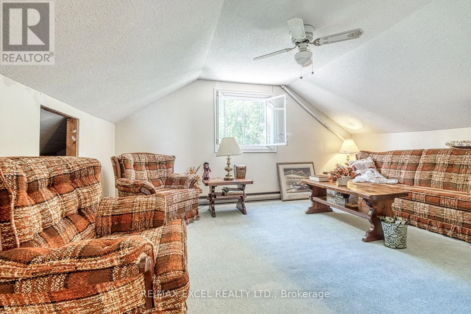 124 MOORE'S BEACH ROAD