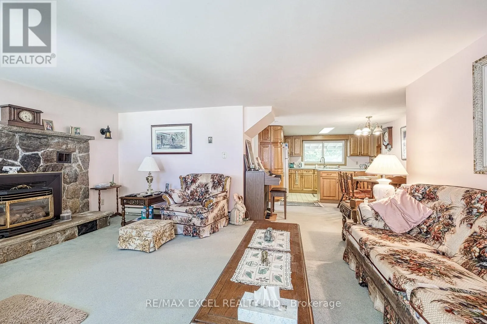 124 MOORE'S BEACH ROAD