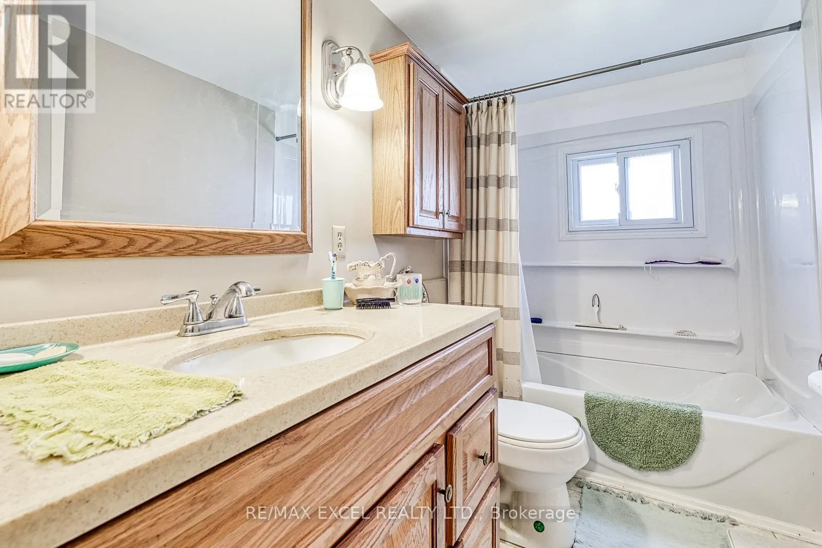 124 MOORE'S BEACH ROAD