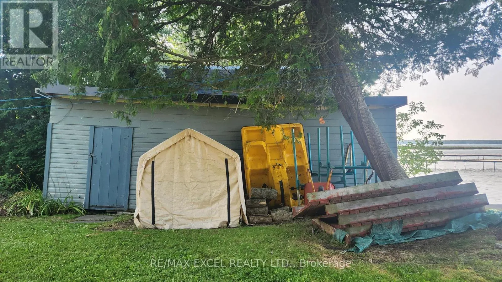 124 MOORE'S BEACH ROAD