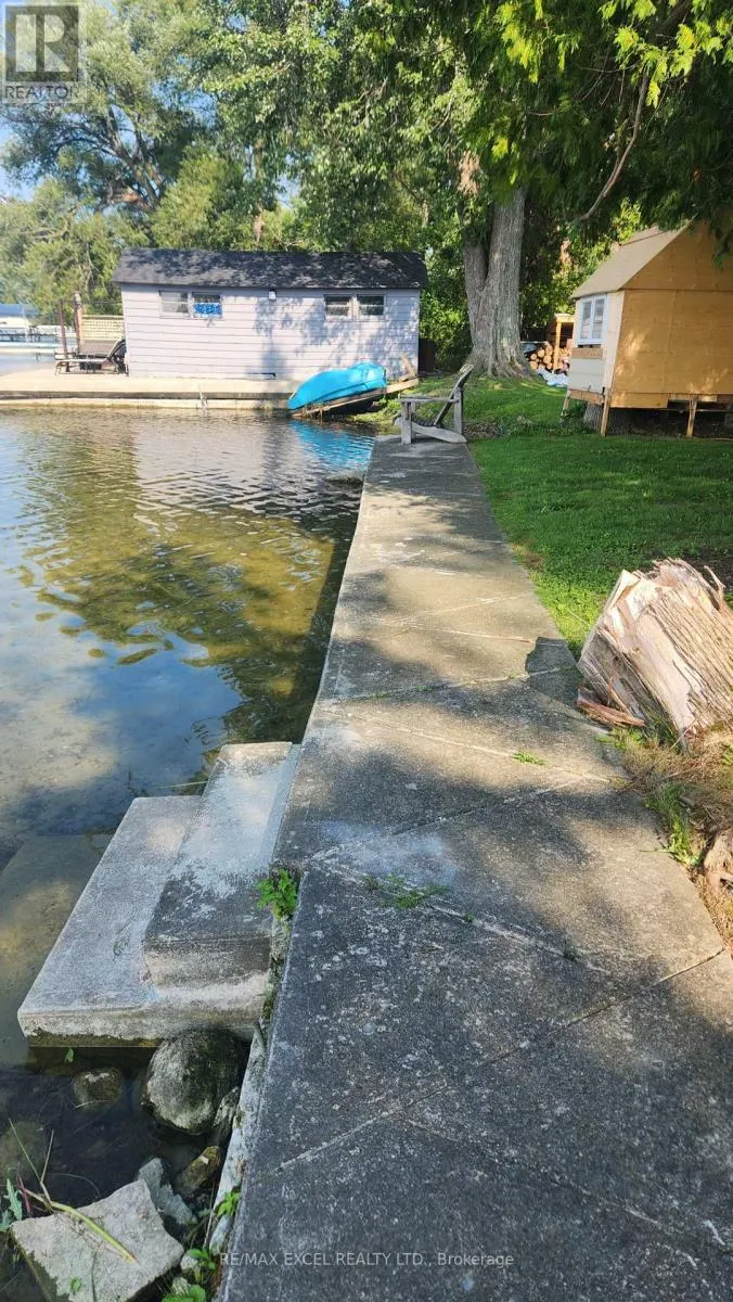 124 MOORE'S BEACH ROAD