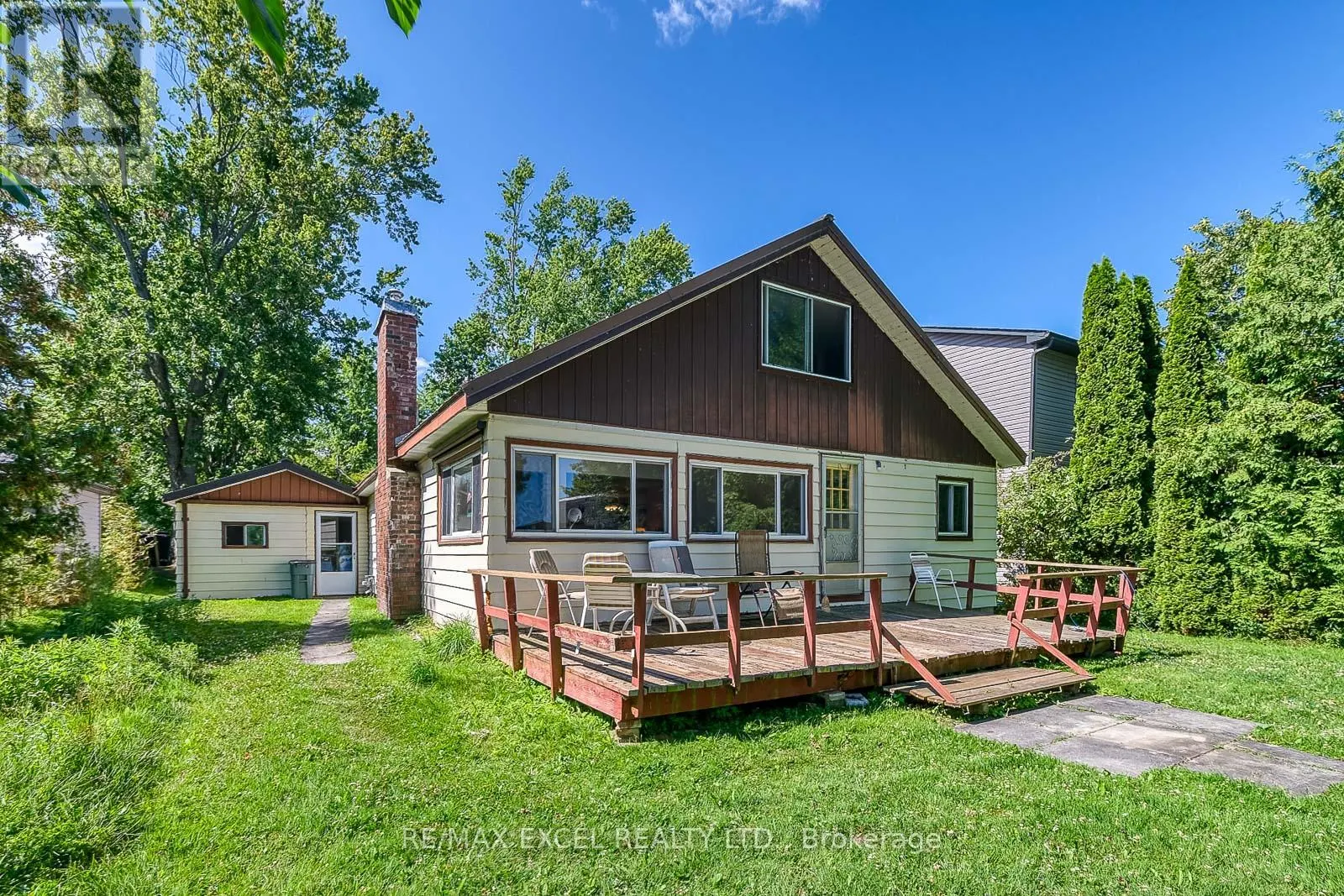 124 MOORE'S BEACH ROAD