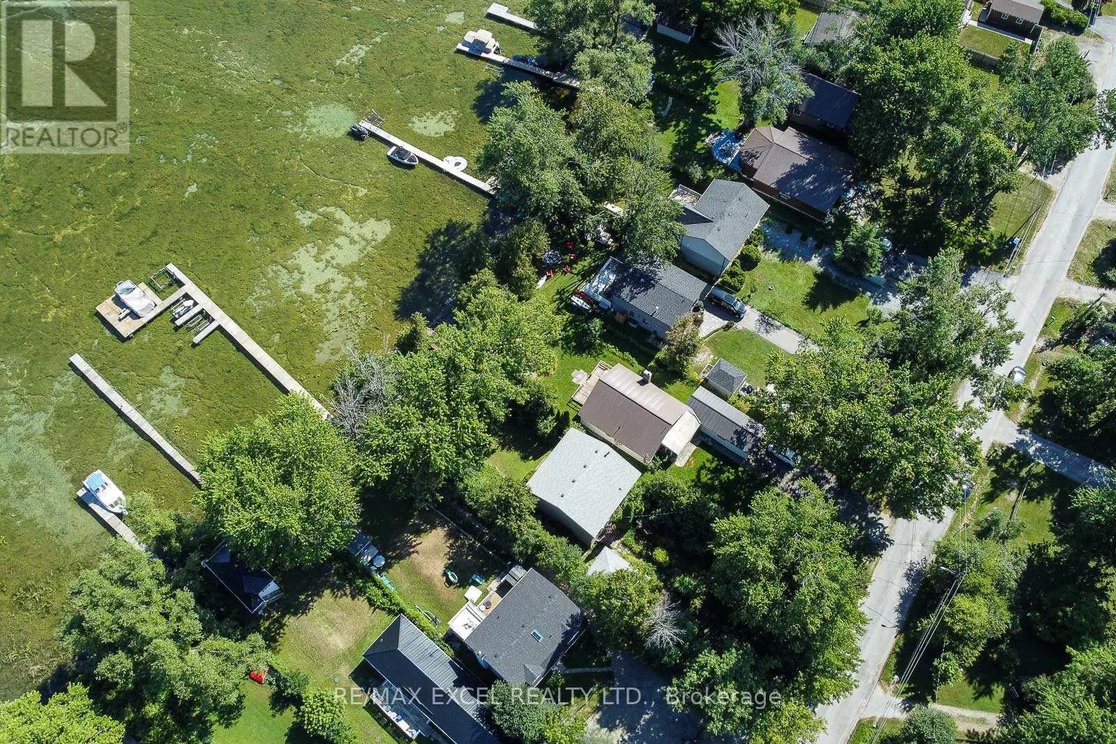 124 MOORE'S BEACH ROAD