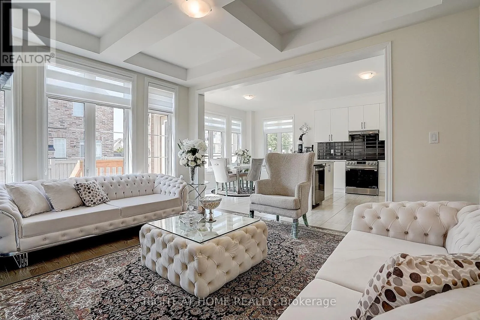 35 BOSTOCK DRIVE