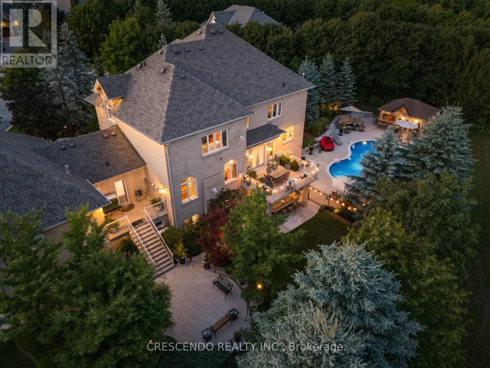 2 PRINCE ADAM COURT