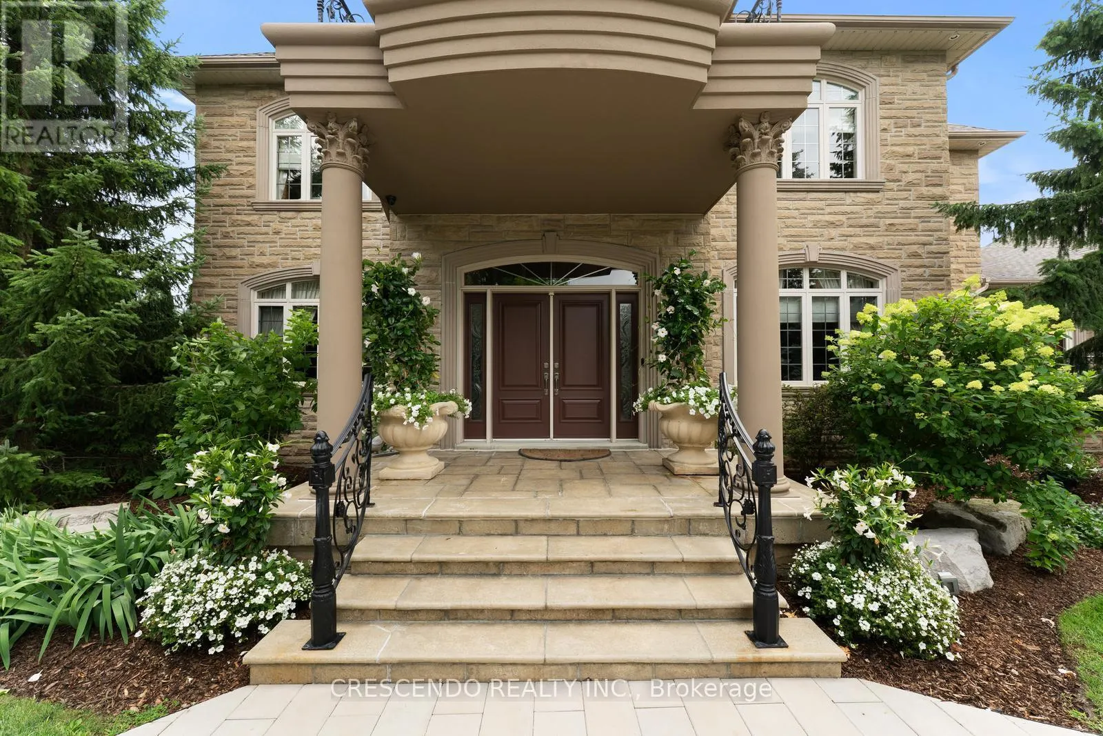 2 PRINCE ADAM COURT