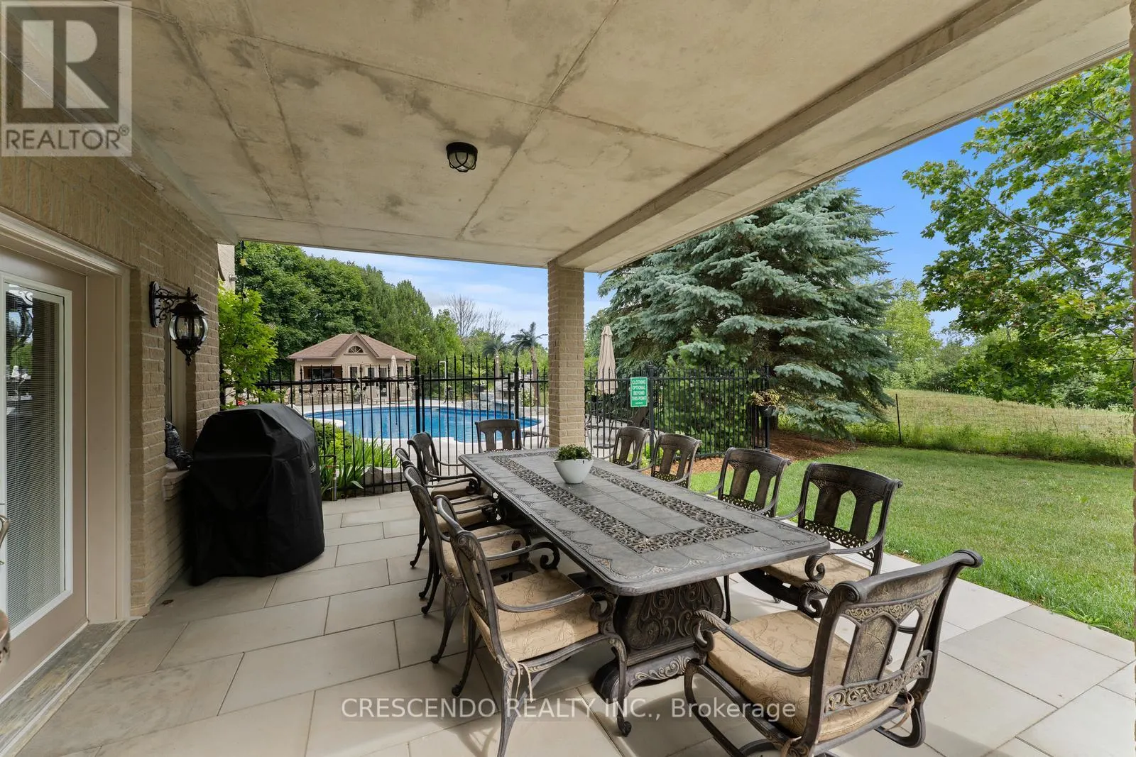 2 PRINCE ADAM COURT