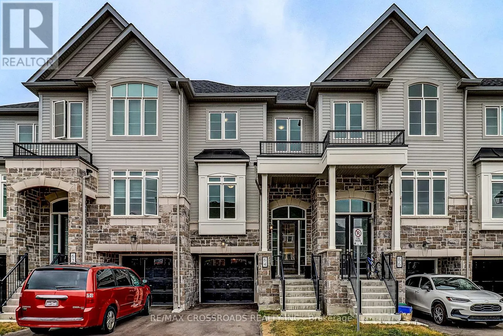 64 LYALL STOKES CIRCLE