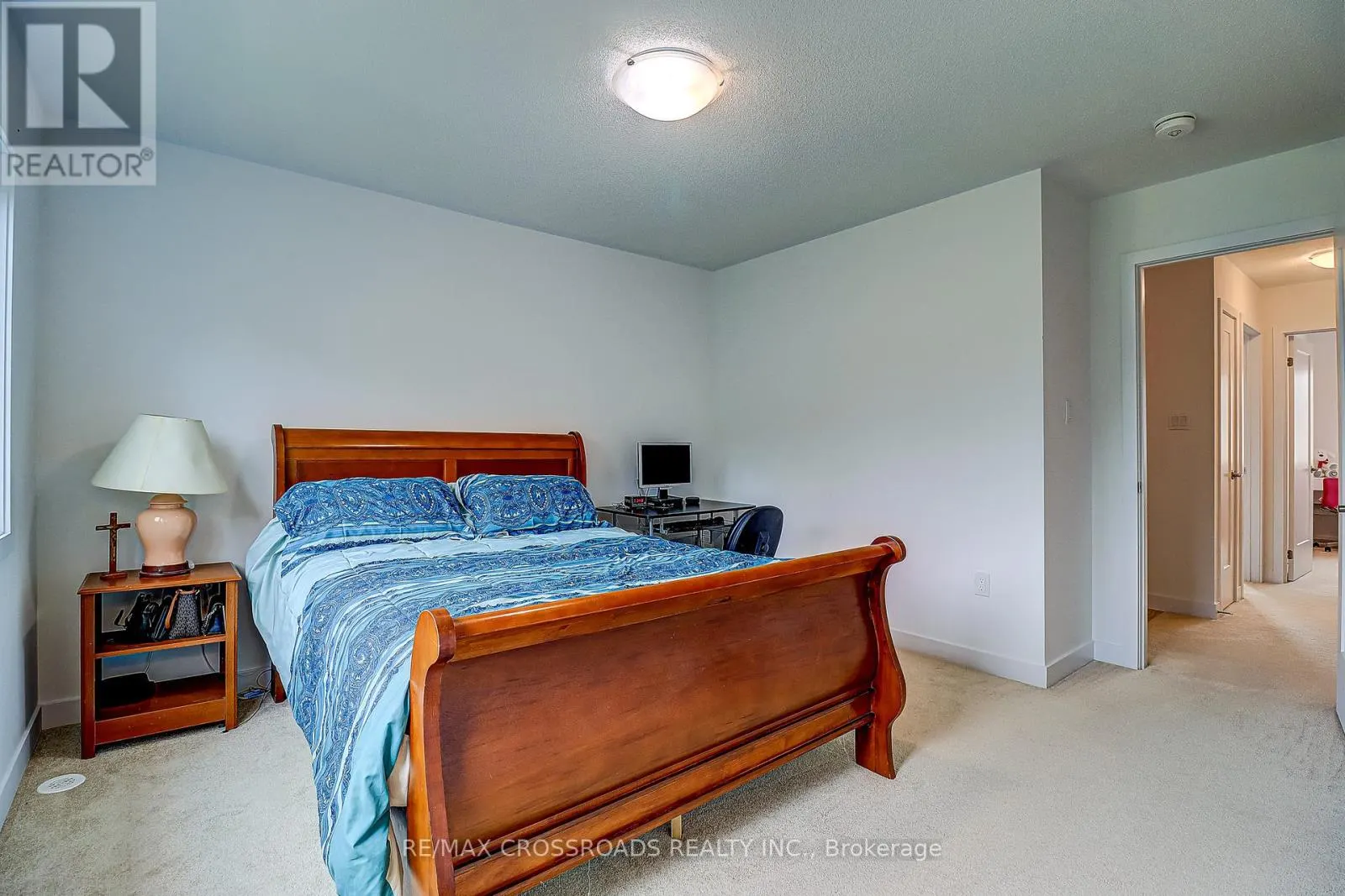 64 LYALL STOKES CIRCLE