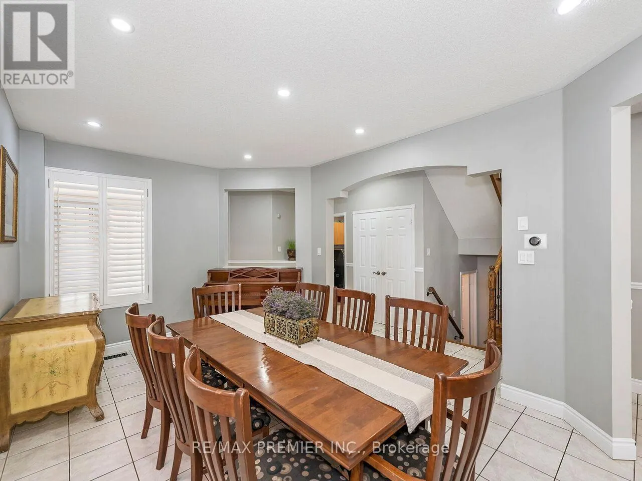 19 MEDLEY COURT