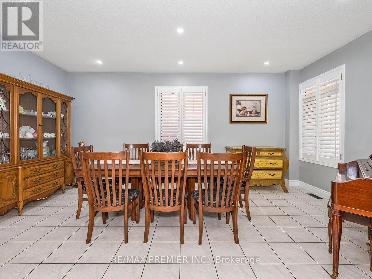 19 MEDLEY COURT