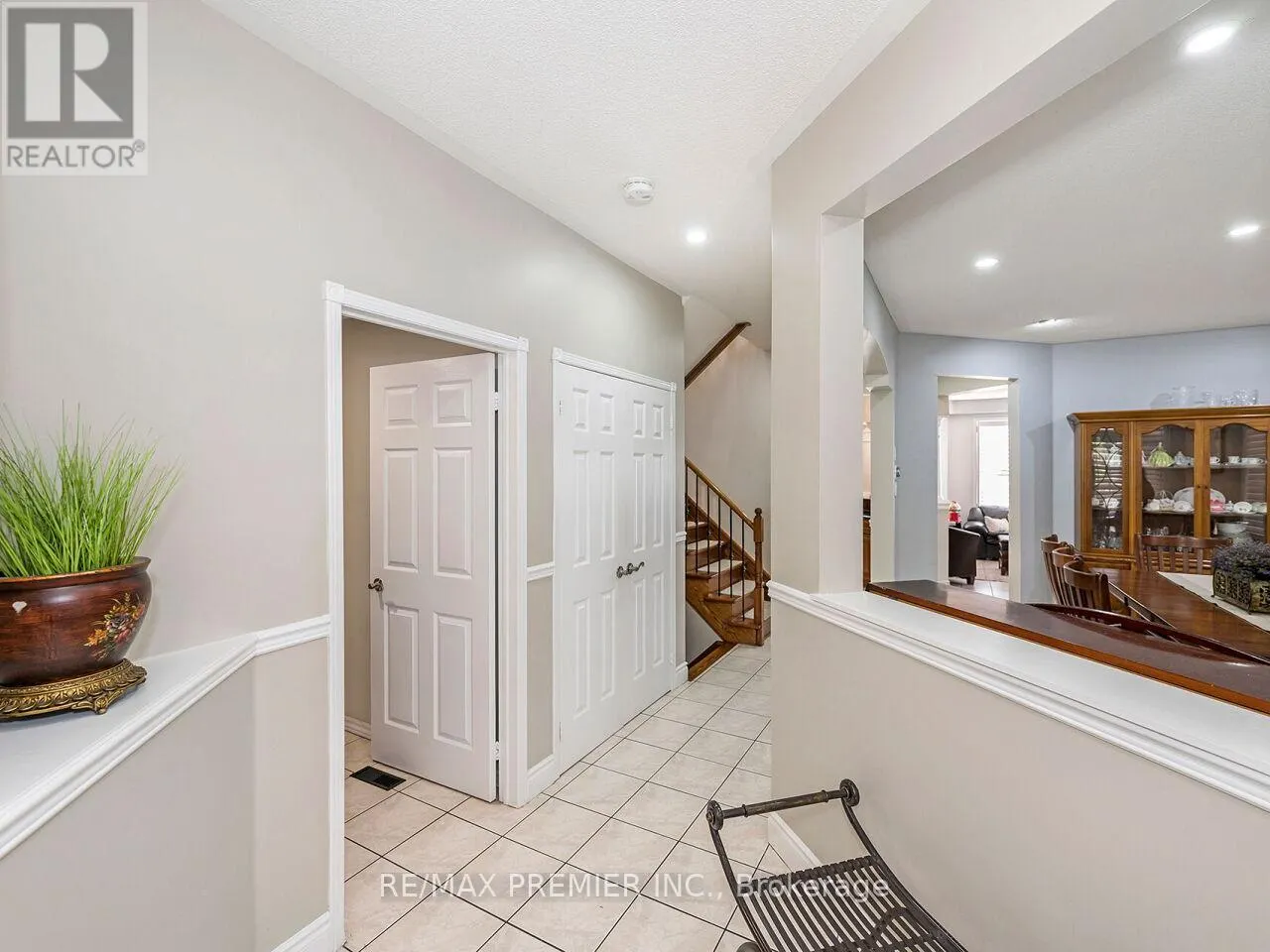 19 MEDLEY COURT