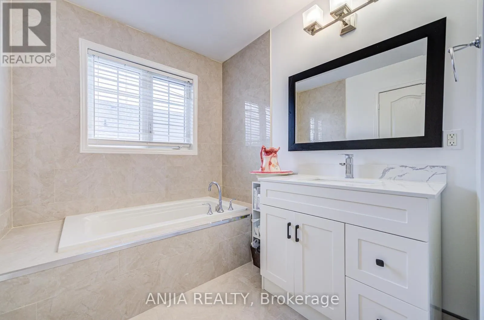 10 IDA JANE GROVE