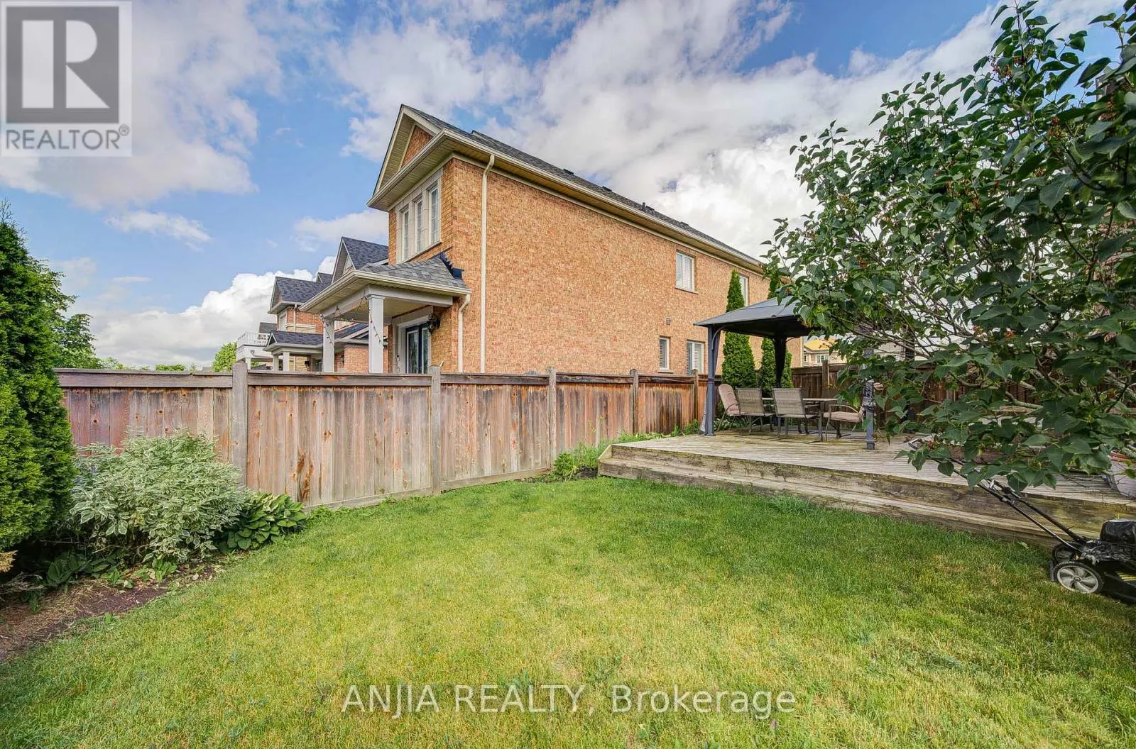 10 IDA JANE GROVE