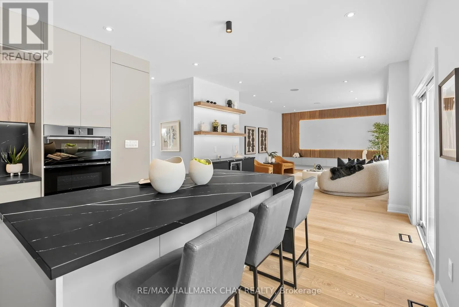 110 GLENDOWER CRESCENT