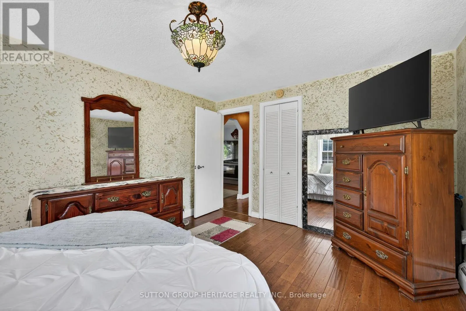 22665 LAKERIDGE ROAD