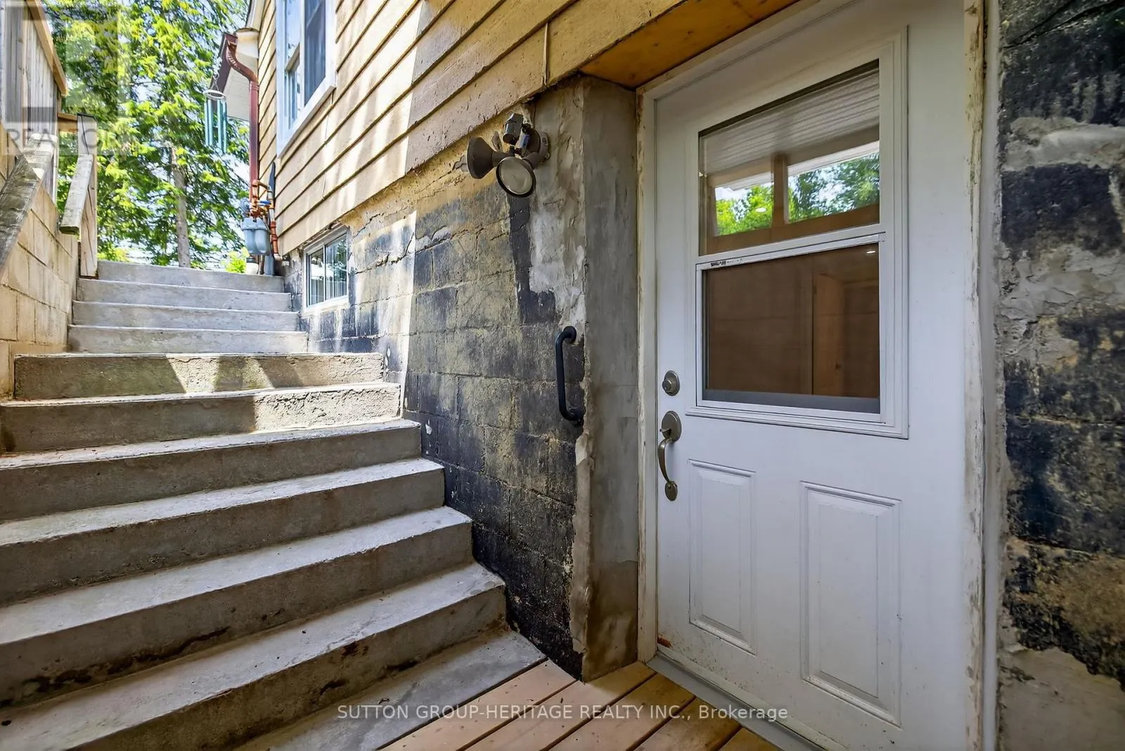 22665 LAKERIDGE ROAD