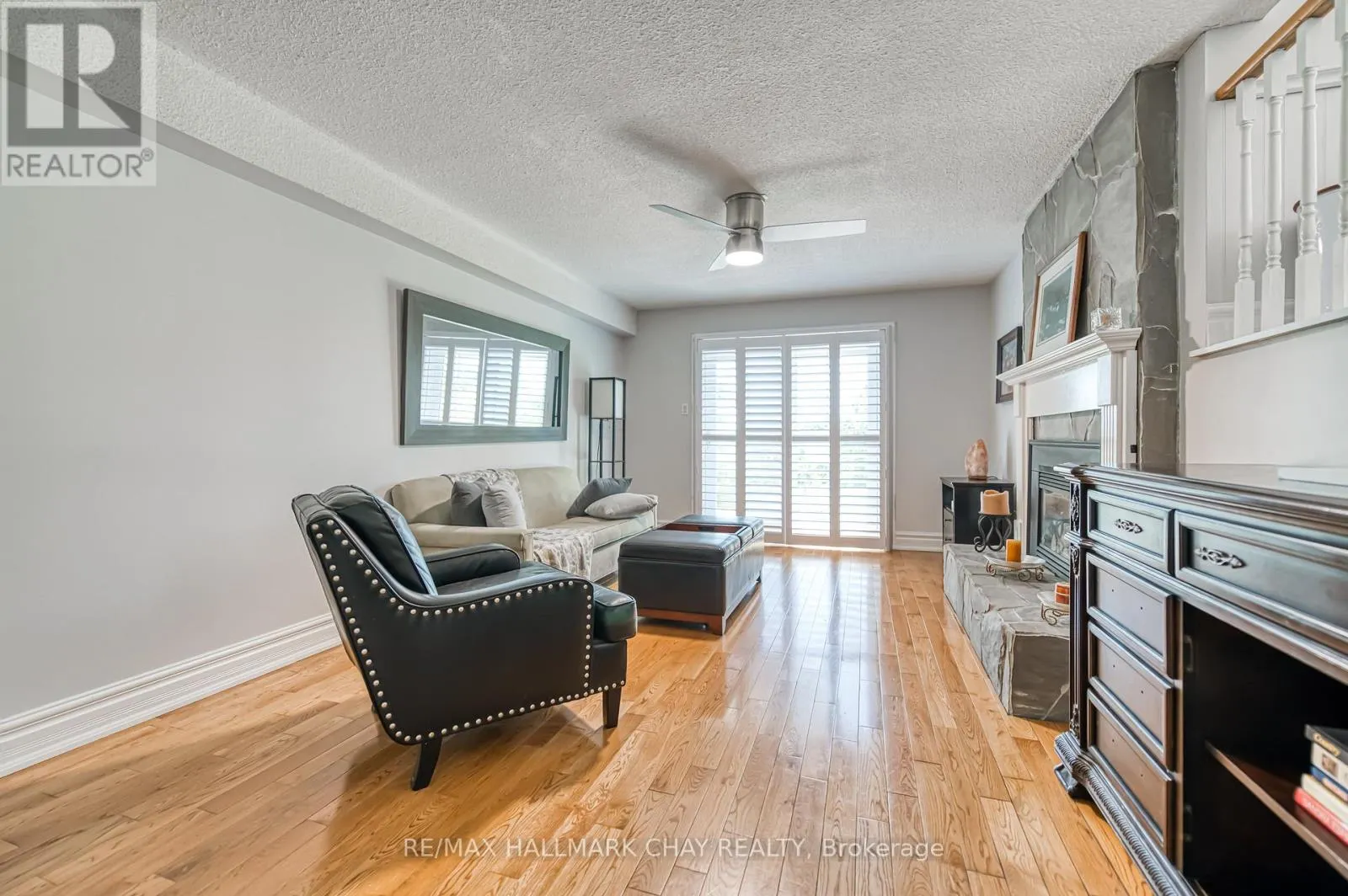 303 JOHN BOWSER CRESCENT