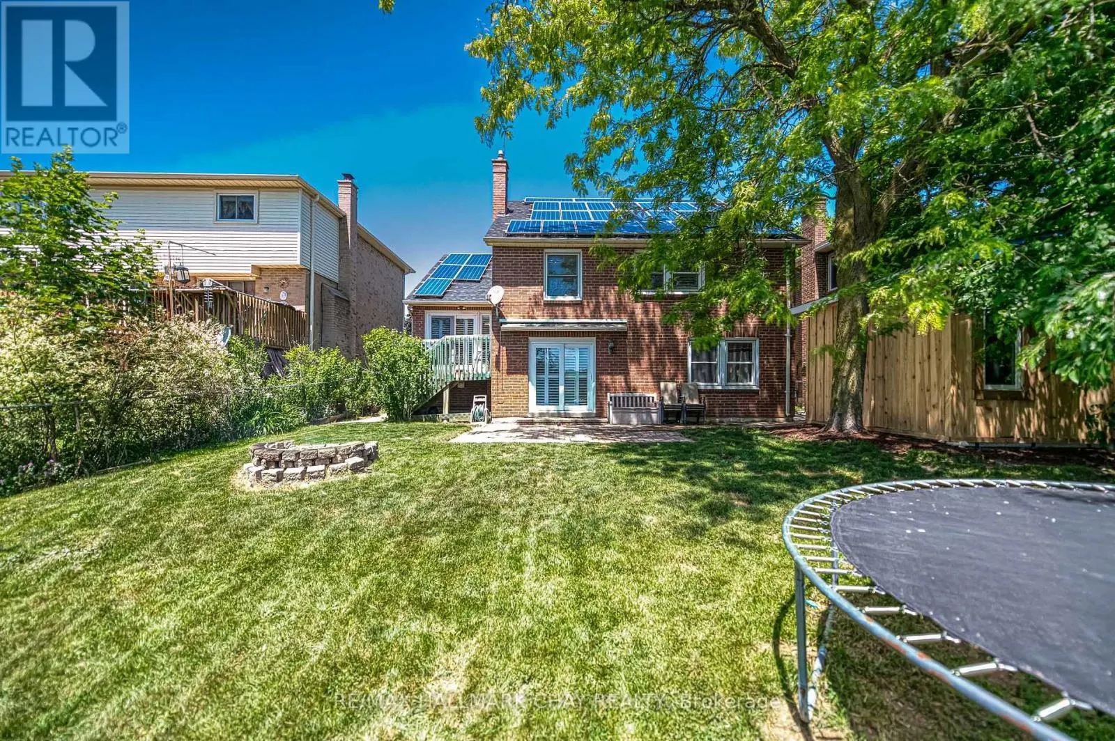 303 JOHN BOWSER CRESCENT