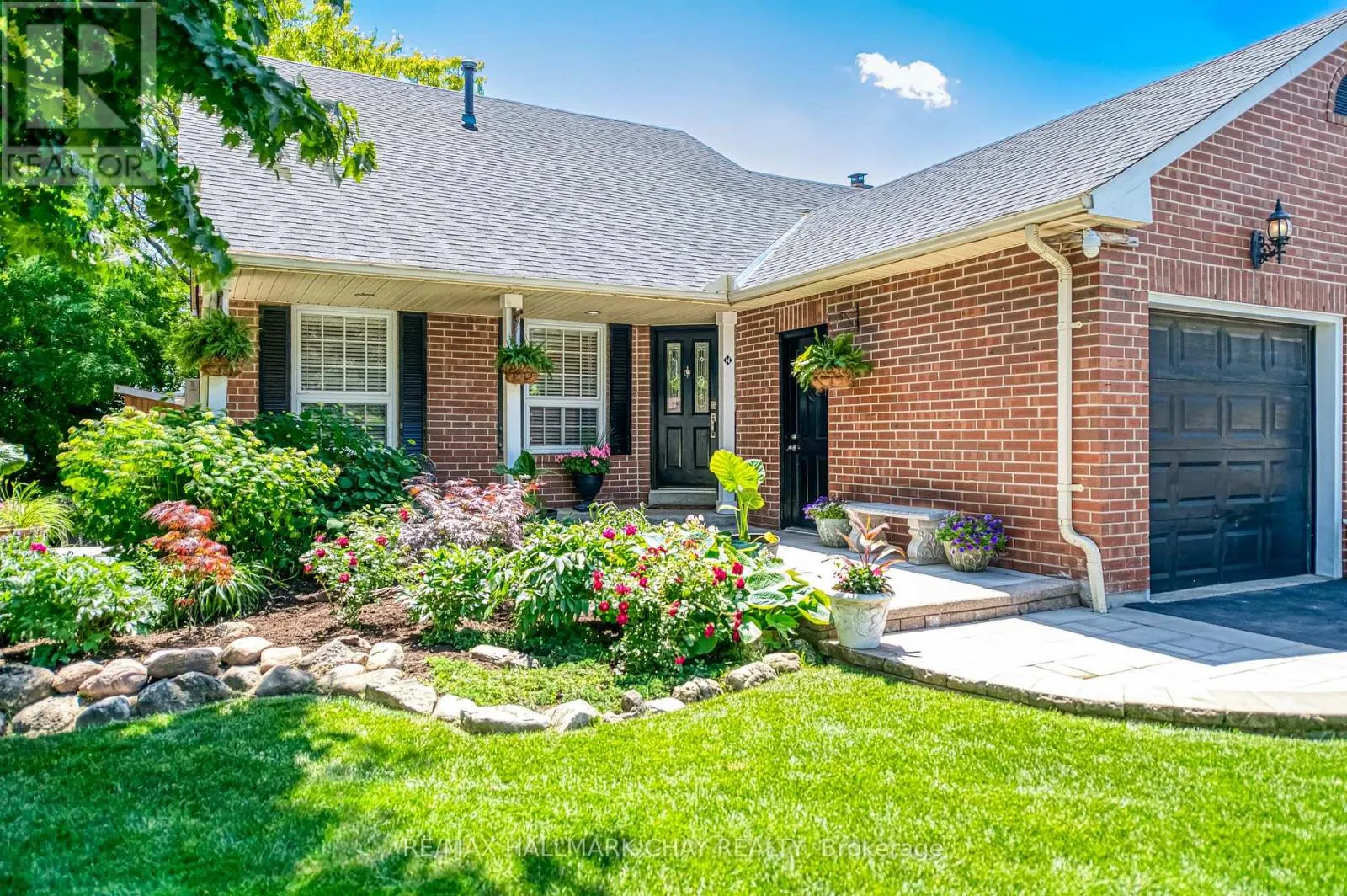 303 JOHN BOWSER CRESCENT