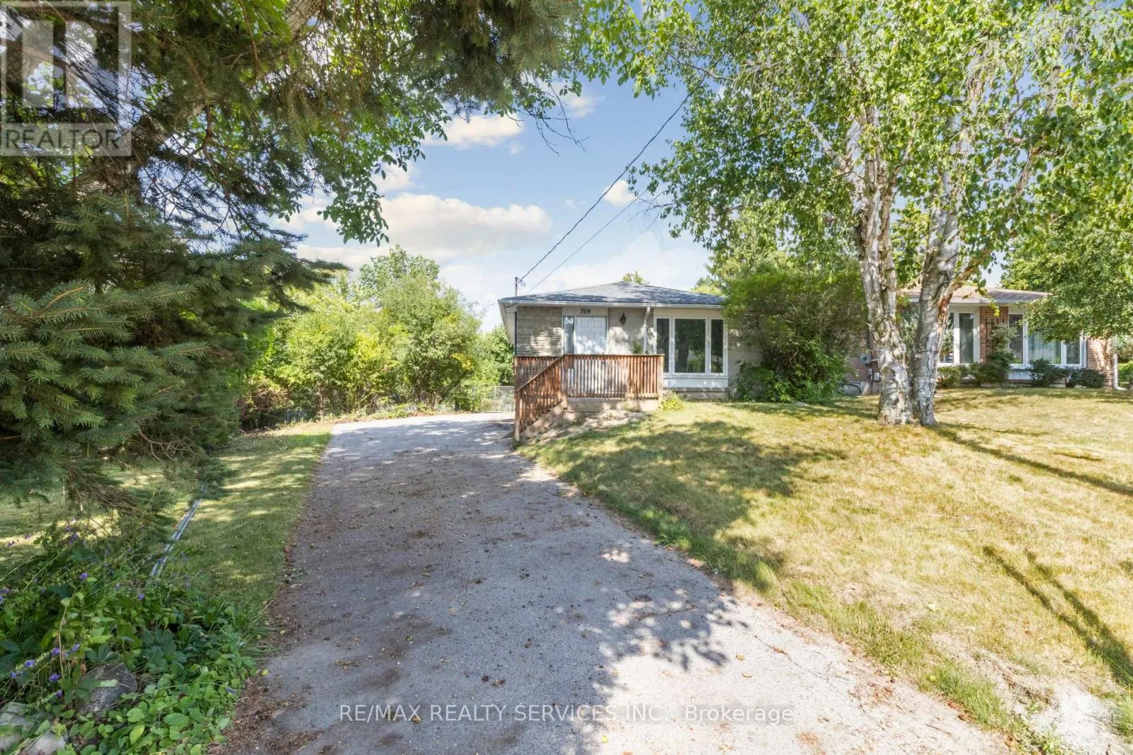 769 GREENFIELD CRESCENT