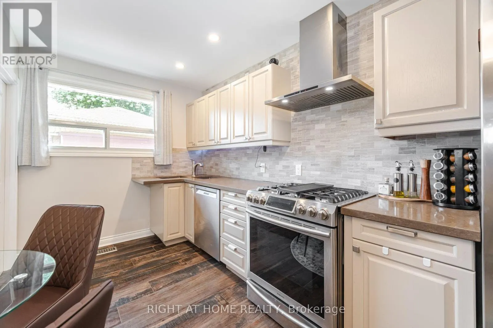 15 KEMANO ROAD