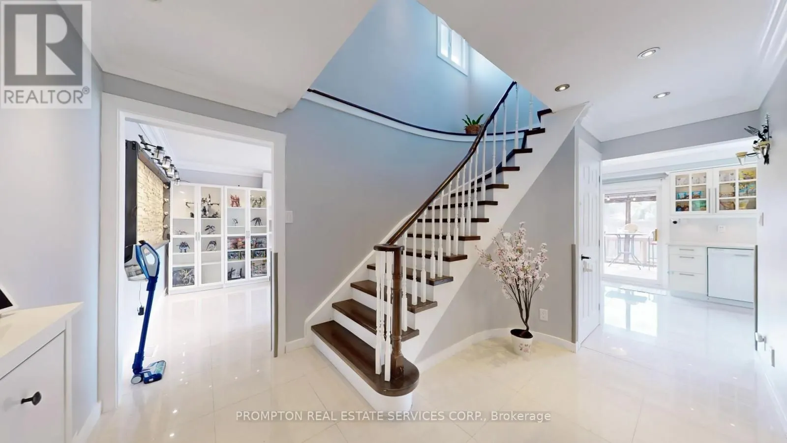 89 RIVERGLEN DRIVE