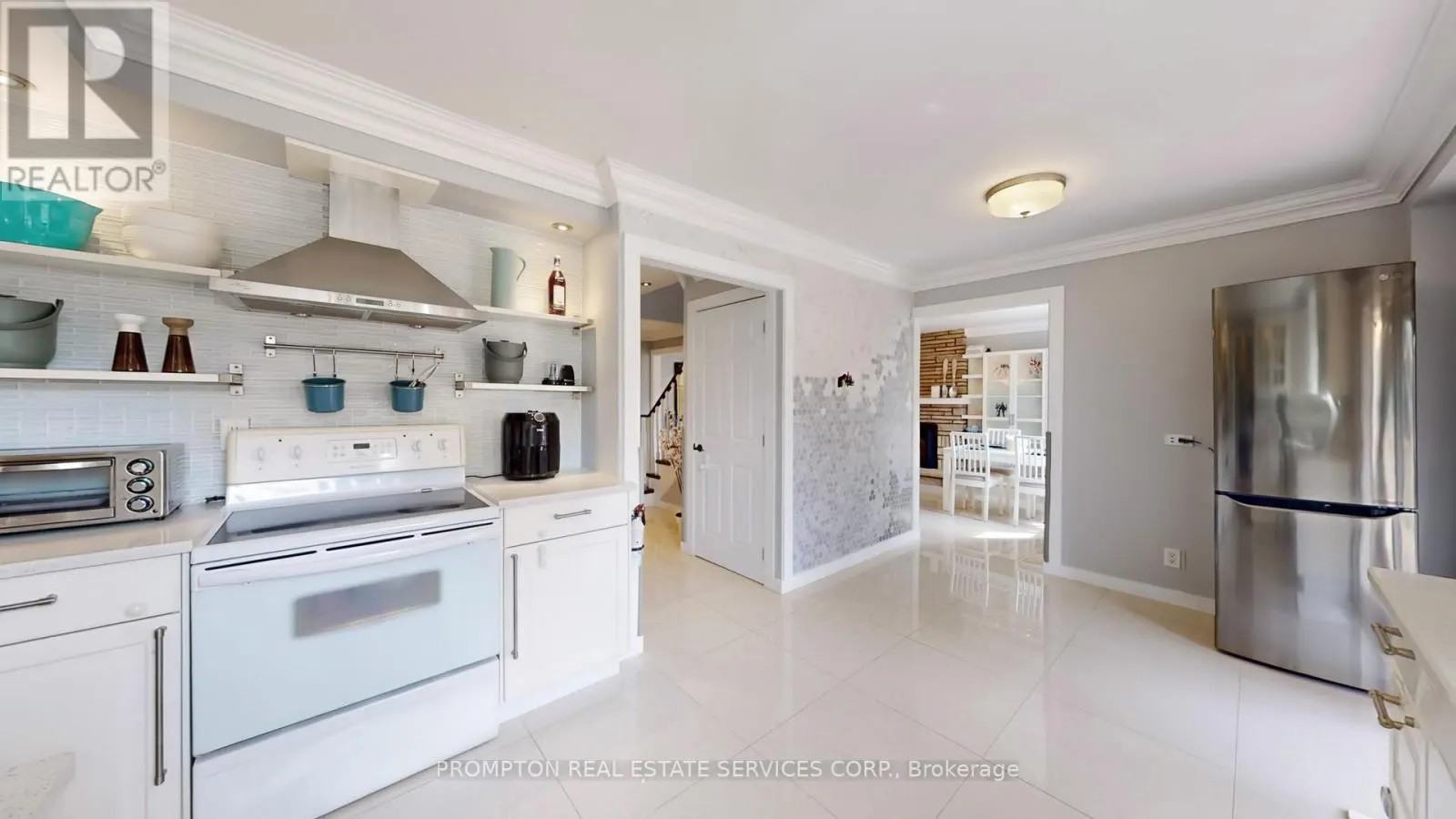 89 RIVERGLEN DRIVE