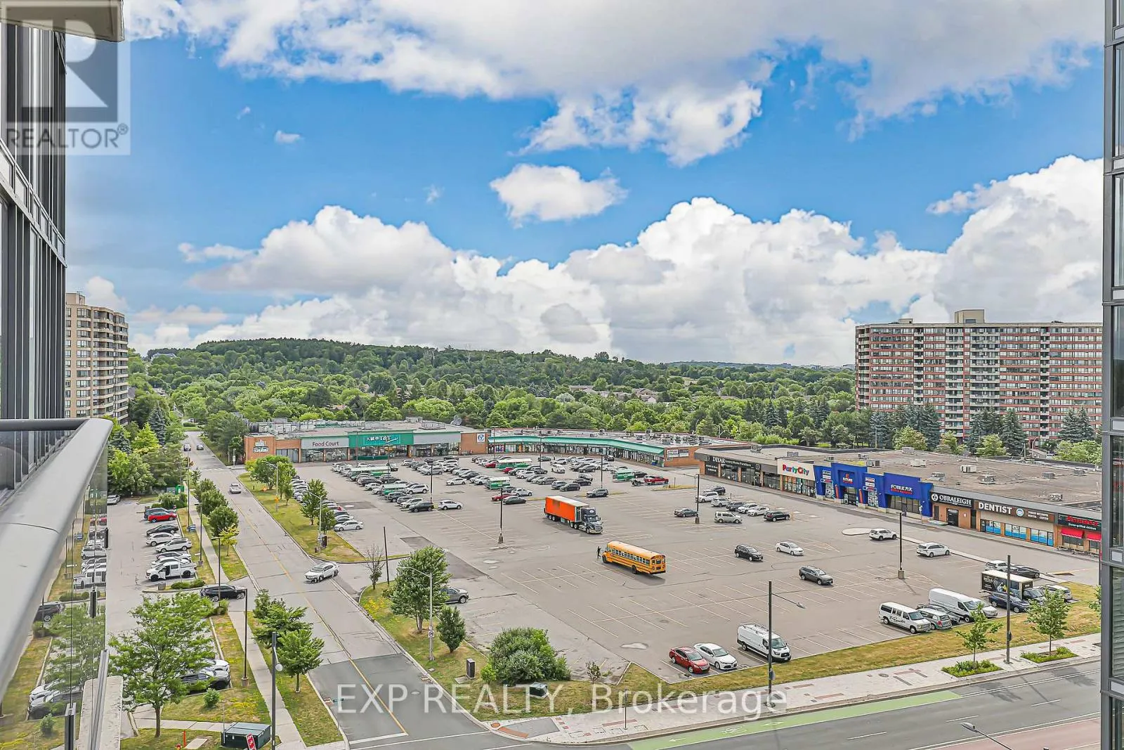 1005 - 9608 YONGE STREET