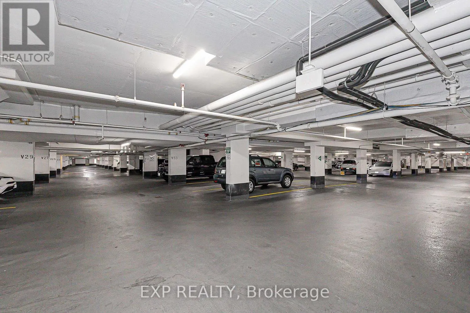 1005 - 9608 YONGE STREET