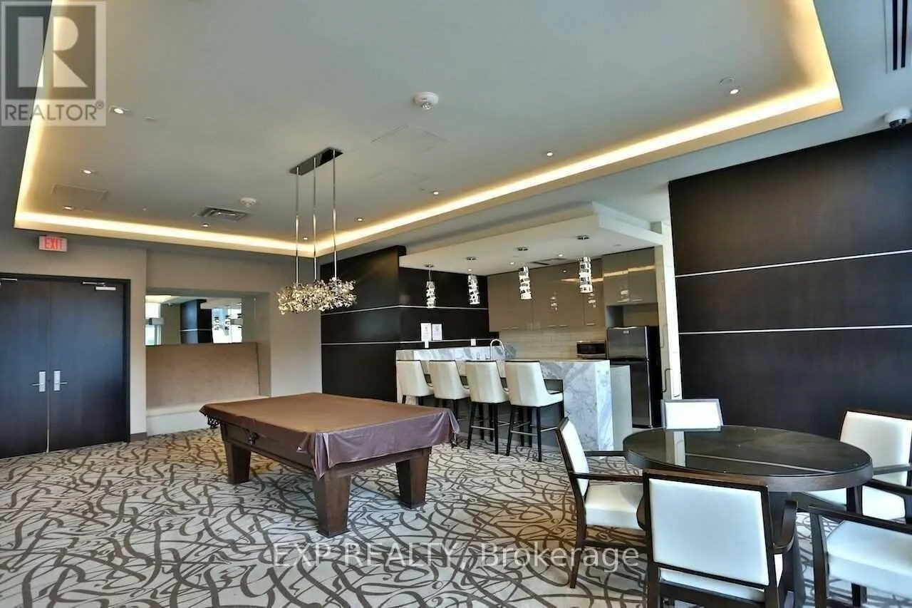1005 - 9608 YONGE STREET
