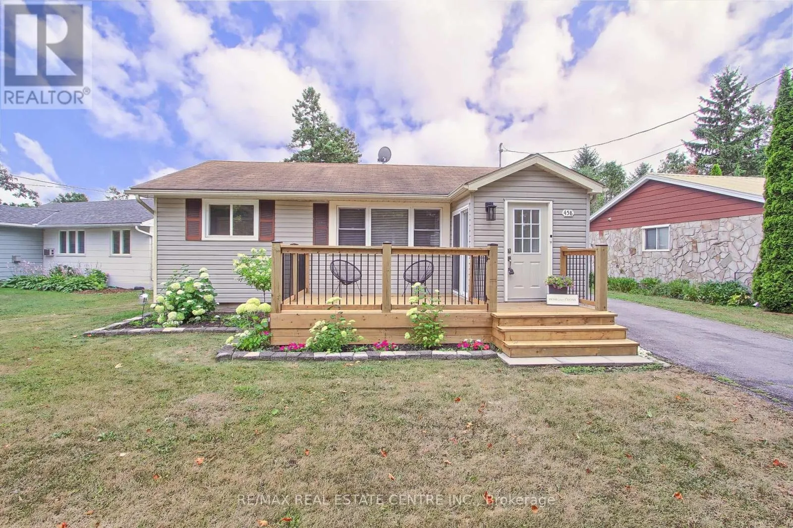 458 DUNDAS STREET