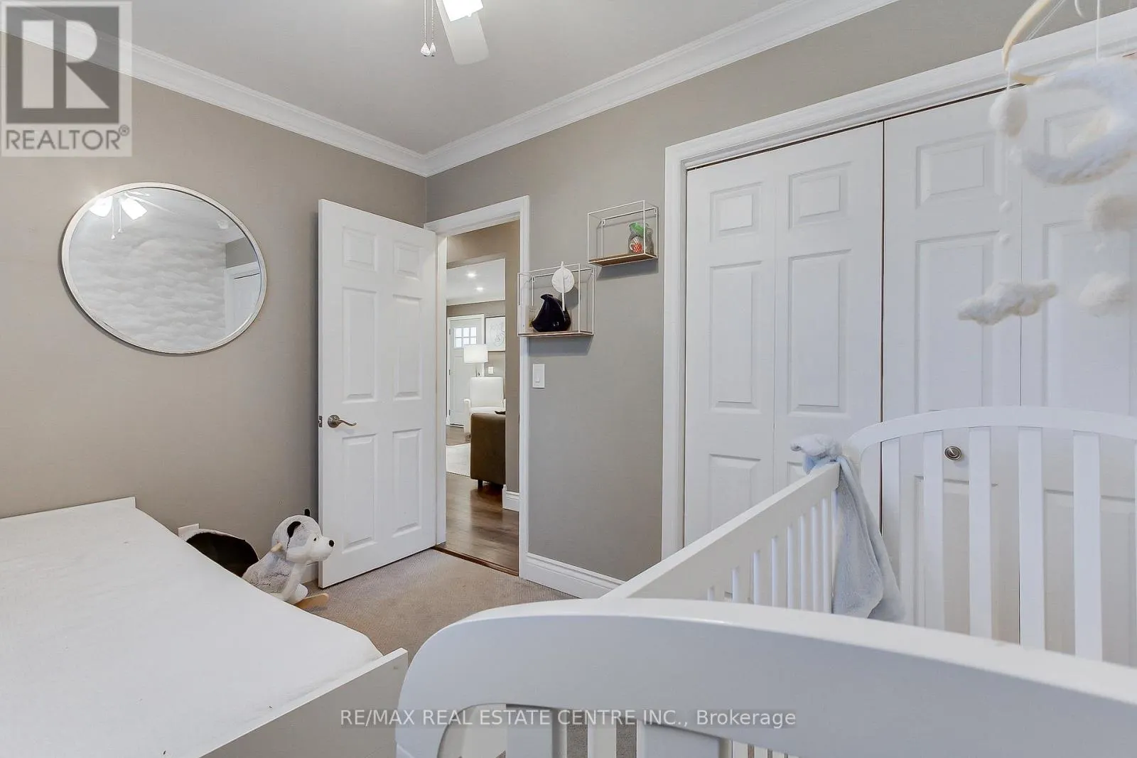 458 DUNDAS STREET