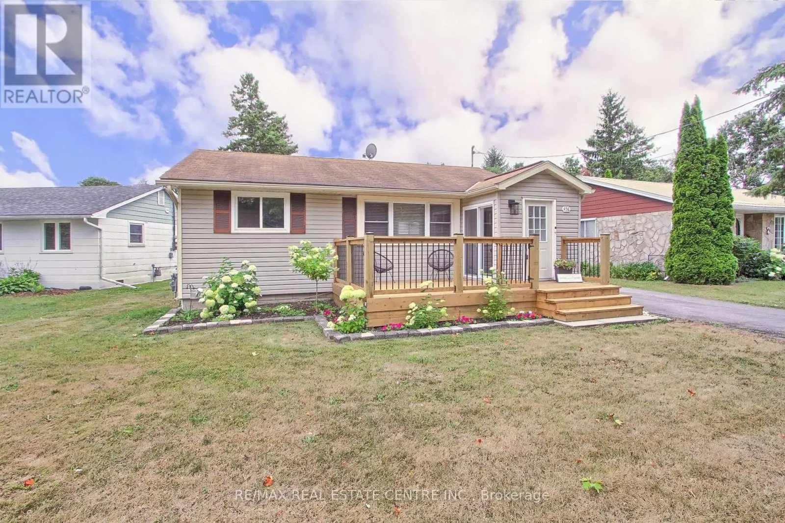 458 DUNDAS STREET